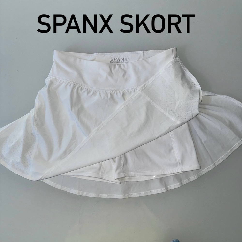 SPANX Get Moving Skort White Tennis Pickleball Sports Active Skirt Shorts Gym